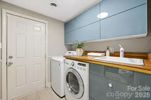 1941 Bentley Pl, Charlotte, NC 28205 - Photo 26