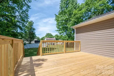 3119 Mintleaf Drive, Charlotte, NC 28269 - Photo 8