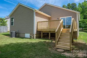 3119 Mintleaf Dr, Charlotte, NC 28269 - Photo 6