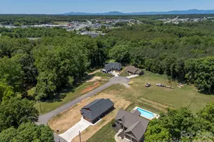 210 Westwood Dr, Forest City, NC 28043 - Photo 38