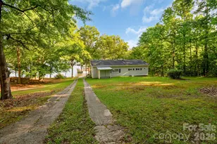 2208 Singleton Creek Rd, Liberty Hill, SC 29074 - Photo 28
