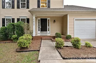 9820 Aaronda Ct, Charlotte, NC 28213 - Photo 2