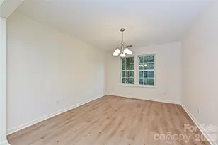 9820 Aaronda Ct, Charlotte, NC 28213 - Photo 6