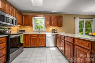 66 Oakwood Ln, Columbus, NC 28722 - Photo 12