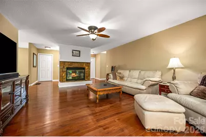 66 Oakwood Lane, Columbus, NC 28722 - Photo 18