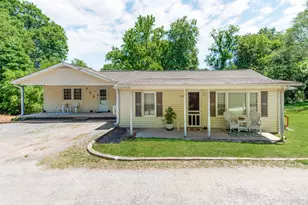 102 Lanier St, Mount Holly, NC 28120 - Photo 1