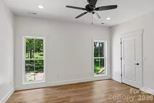 36 Haywood Xing Dr, Hendersonville, NC 28791 - Photo 22