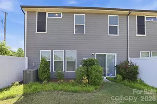 23006 Clarabelle Dr, Charlotte, NC 28273 - Photo 32