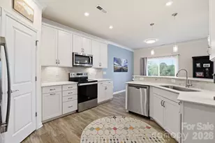 23006 Clarabelle Dr, Charlotte, NC 28273 - Photo 6