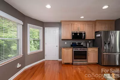 6097 Tuckborough Road, Hickory, NC 28602 - Photo 14