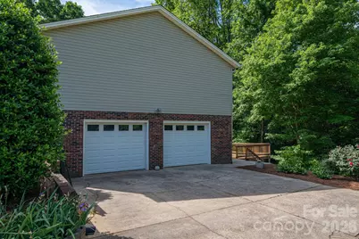 6097 Tuckborough Road, Hickory, NC 28602 - Photo 4