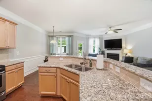 2748 Sawbridge Ln, Gastonia, NC 28056 - Photo 8