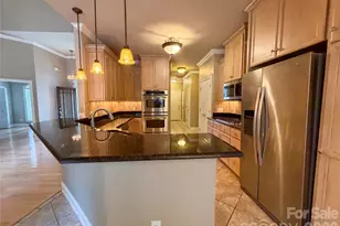 304 Catawba Crest Ln, Clover, SC 29710 - Photo 8