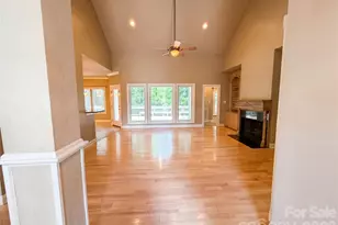 304 Catawba Crest Ln, Clover, SC 29710 - Photo 10