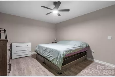 2120 40th Avenue Court NE, Hickory, NC 28601 - Photo 4