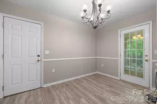 2120 40th Ave Ct NE, Hickory, NC 28601 - Photo 6