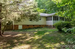 2120 40th Ave Ct NE, Hickory, NC 28601 - Photo 24