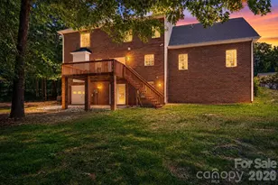 1535 20th Ave Pl NE, Hickory, NC 28601 - Photo 2