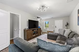 2812 Westbury Ct, Dallas, NC 28034 - Photo 8
