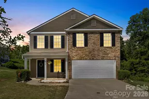 2812 Westbury Ct, Dallas, NC 28034 - Photo 1