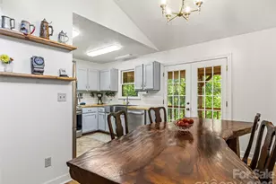 200 River Ridge Dr, Burnsville, NC 28714 - Photo 8