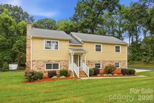 2600 Providence Dr, Gastonia, NC 28052 - Photo 2