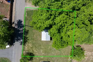 112 E 13th St, Newton, NC 28658 - Photo 2
