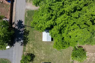 112 E 13th St, Newton, NC 28658 - Photo 4