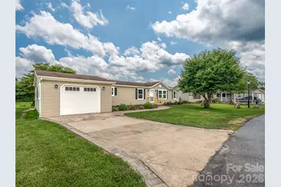448 Riverwind Drive, Hendersonville, NC 28739 - Photo 2