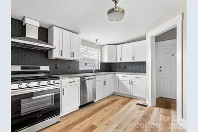 448 Riverwind Drive, Hendersonville, NC 28739 - Photo 8