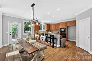 6410 Latta Springs Cir, Huntersville, NC 28078 - Photo 16