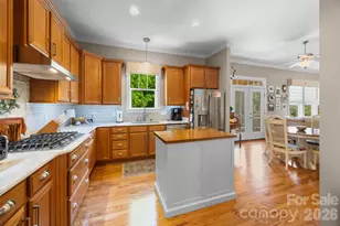 138 Misty Woods Dr, Clover, SC 29710 - Photo 10