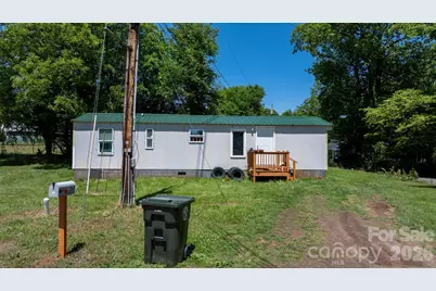 120 E 13th Street, Newton, NC 28658 - Photo 1