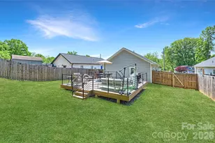3416 Mable Hubbard Dr, Charlotte, NC 28208 - Photo 12