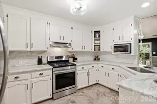 1739 Westbrook Rd, Edgemoor, SC 29712 - Photo 10
