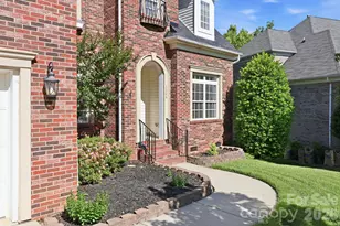 3308 Grandeur Rd, Charlotte, NC 28269 - Photo 2
