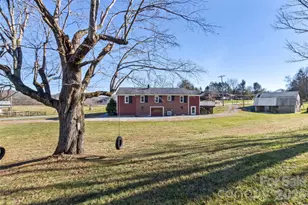 522 Calvert Rd, Brevard, NC 28712 - Photo 1