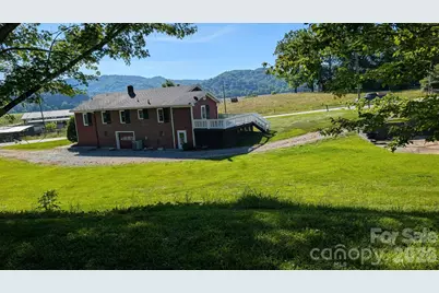 522 Calvert Road, Brevard, NC 28712 - Photo 2