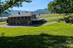 522 Calvert Rd, Brevard, NC 28712 - Photo 2