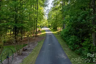 3355 Helton Hartley Pl, Lenoir, NC 28645 - Photo 4