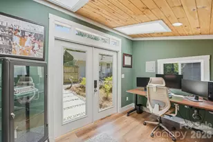 3715 Delgany Dr, Charlotte, NC 28215 - Photo 26