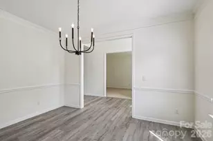 9621 Rothman Ln, Charlotte, NC 28215 - Photo 10