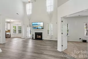 9621 Rothman Ln, Charlotte, NC 28215 - Photo 8