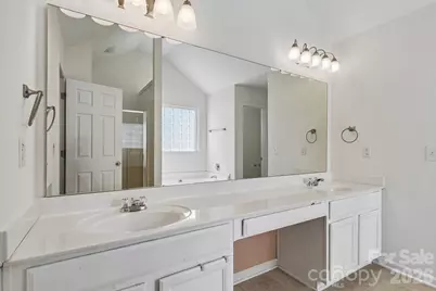 9621 Rothman Lane, Charlotte, NC 28215 - Photo 22