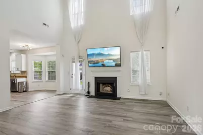 9621 Rothman Lane, Charlotte, NC 28215 - Photo 6