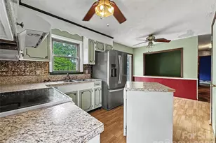169 Hemingway Ln, Statesville, NC 28625 - Photo 6