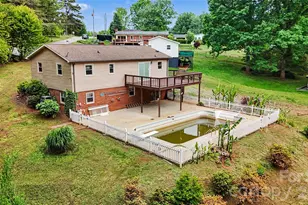 169 Hemingway Ln, Statesville, NC 28625 - Photo 2