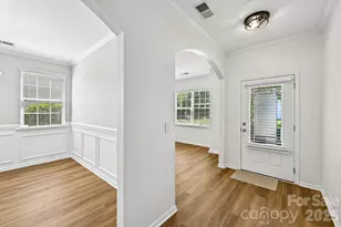 7108 Kinley Commons Ln, Charlotte, NC 28278 - Photo 6
