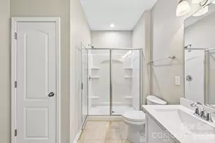 7108 Kinley Commons Ln, Charlotte, NC 28278 - Photo 22