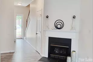 2149 Lennox Square Rd, Charlotte, NC 28210 - Photo 2